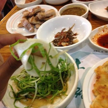 Hahm Ji Bach - my first attempt to wrap the Dol Samgyupsal - Korean Near Me - Flushing, New York