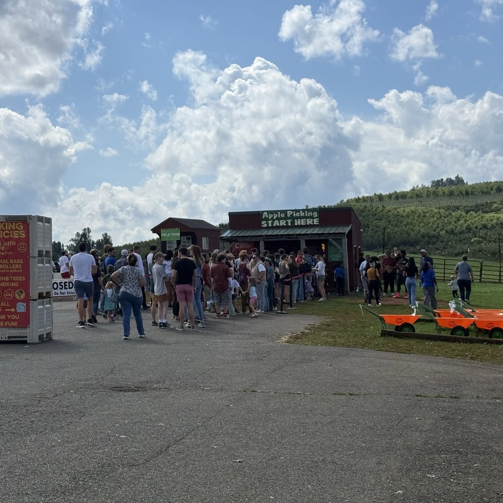 Carter Mountain Orchard - Pick Your Own Farms Near Me - Charlottesville, Virginia Carter Mountain Orchard - Pick Your Own Farms Near Me - Charlottesville, Virginia