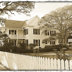 Lois Jane's Riverview Inn - Lois Jane Riverside Inn