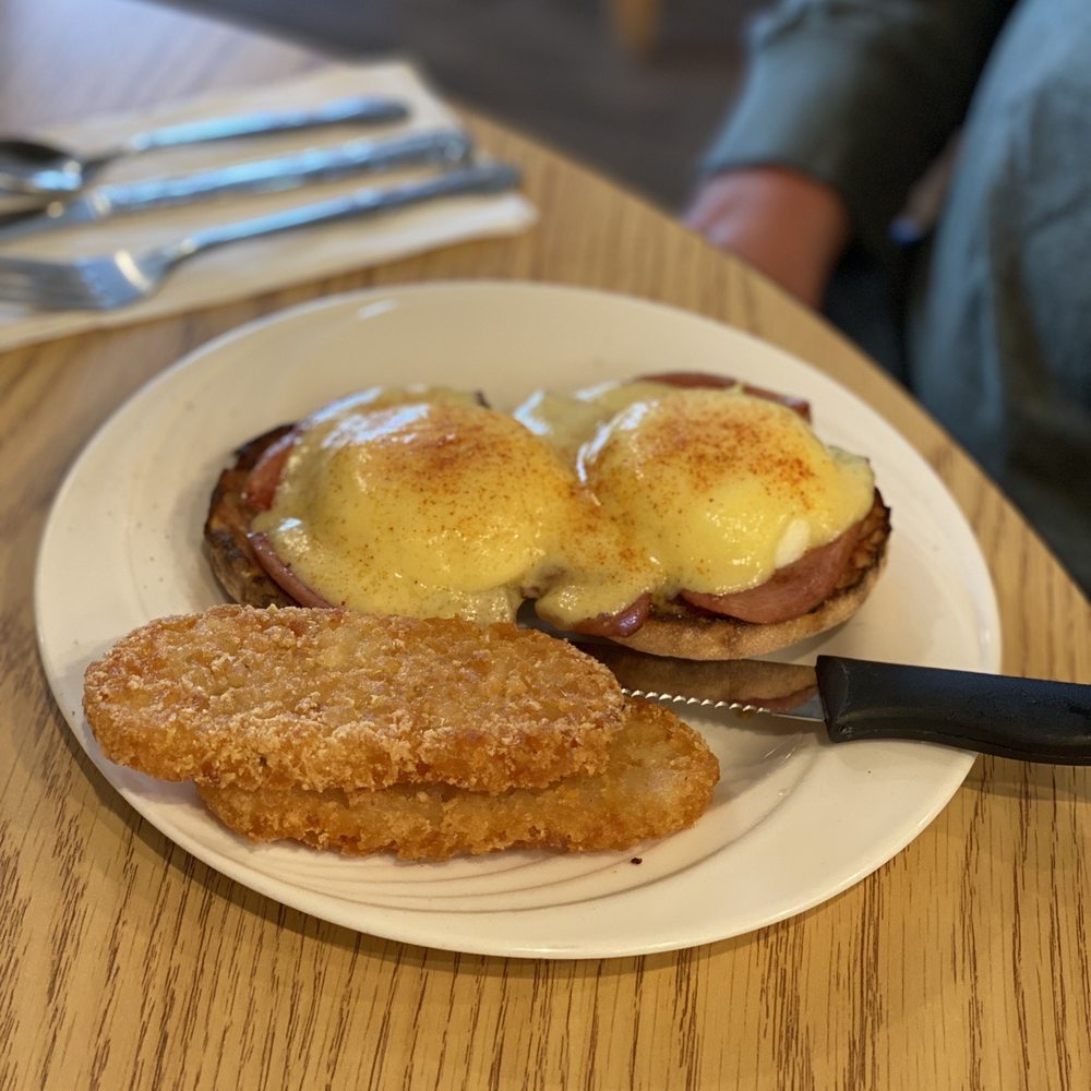 Bryans Luncheonette - Eggs Benedict - Breakfast & Brunch Near Me - Succasunna, New Jersey