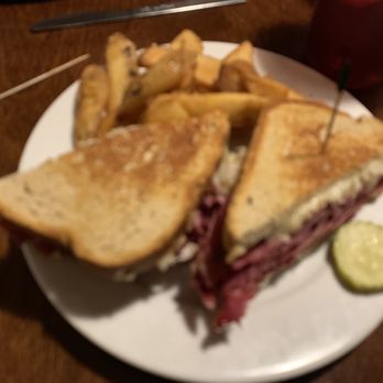 O'Keefes Irish Pub & Restaurant - Ruben sandwich - Irish Pub Near Me - Tavares, Florida O'Keefes Irish Pub & Restaurant - Ruben sandwich - Irish Pub Near Me - Tavares, Florida