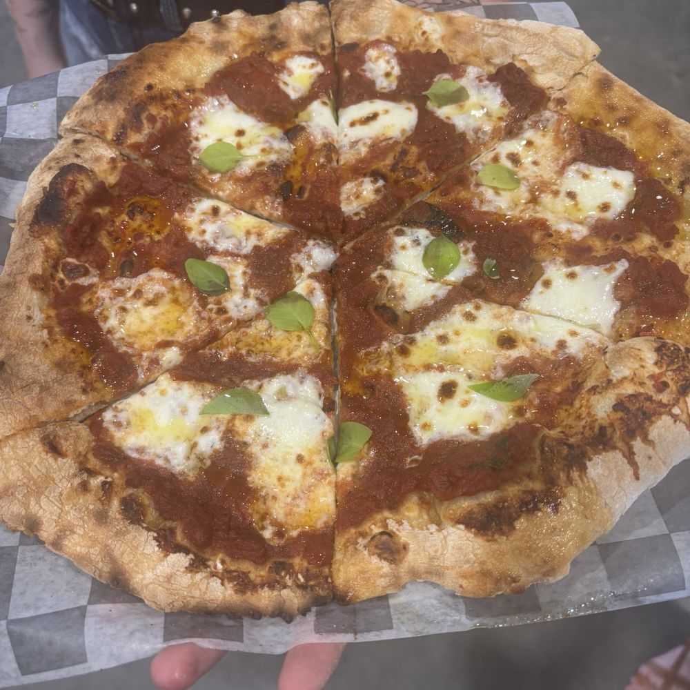 Margarita pizza