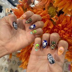 Lush Nail Studio - Heidi