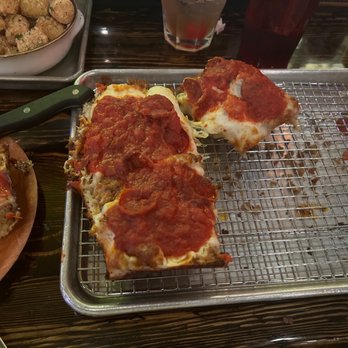 Bricks Corner - Sausage King of Chicago deep dish pizza - Bars Near Me - Salt Lake City, Utah