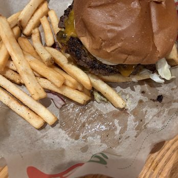 Chili's - Bars Near Me - Liverpool, New York