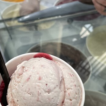 Cafe de Blaire - Delicious Ice Cream!! - Coffee & Tea Near Me - St. Louis, Missouri Cafe de Blaire - Delicious Ice Cream!! - Coffee & Tea Near Me - St. Louis, Missouri