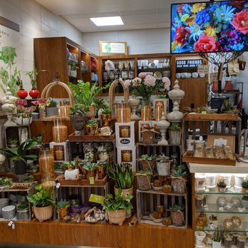 Gelson's Manhattan Beach - Grocery Near Me - Manhattan Beach, California