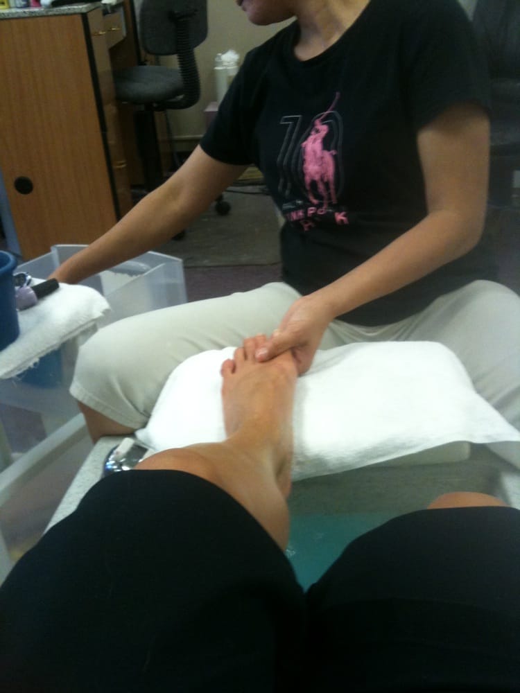 T J Nails Logo