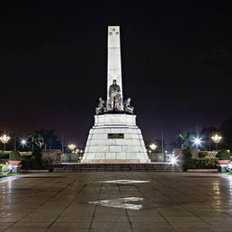 Luneta or Rizal park at night