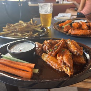 The Cliff Dwellers Restaurant - Sweet desert heat wings - New American Near Me - Marble Canyon, Arizona The Cliff Dwellers Restaurant - Sweet desert heat wings - New American Near Me - Marble Canyon, Arizona