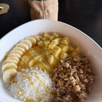 Euforia Cafe - Smoothie bowl - Cafes Near Me - Waukegan, Illinois
