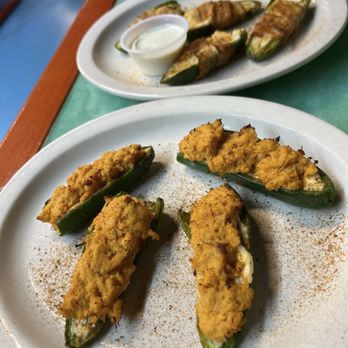 Mels Diner - Combo poppers - Diners Near Me - Mingus, Texas
