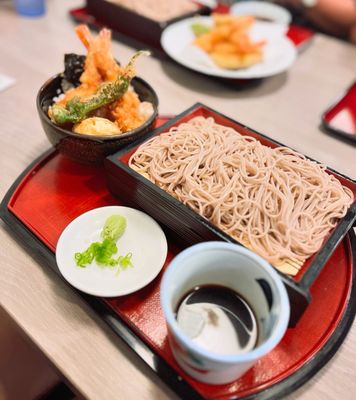 Tendon Tempura Carlos Jr by null