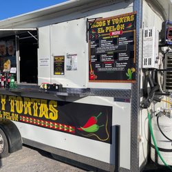 Tacos y Tortas El Pelón