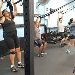 Strong Fit - Using the TRX for squats!