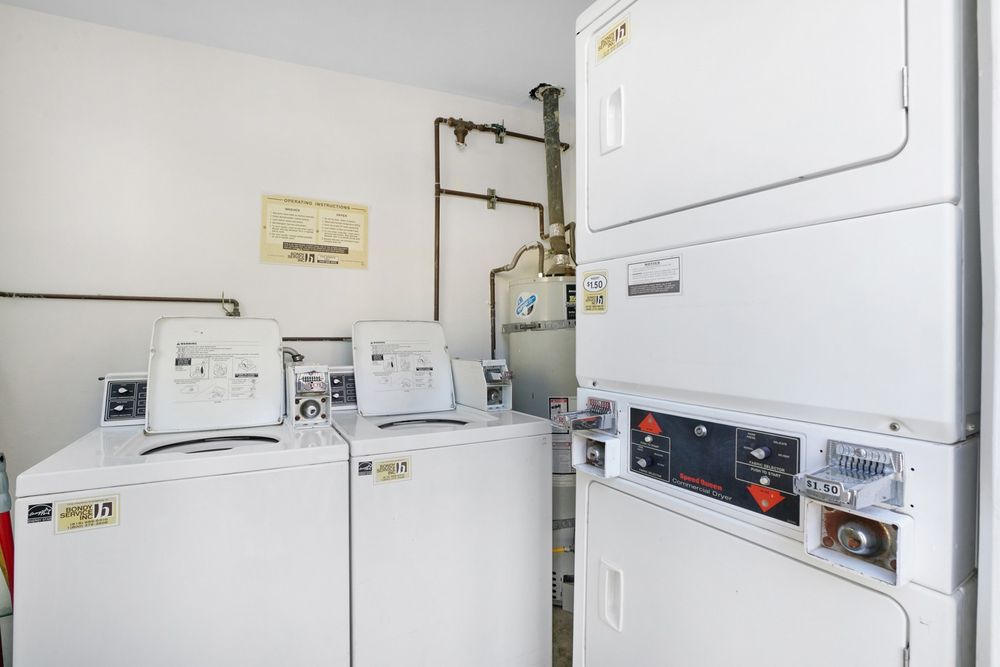 421 SAN VICENTE APARTMENTS nearby at 421 San Vicente Blvd, Santa Monica