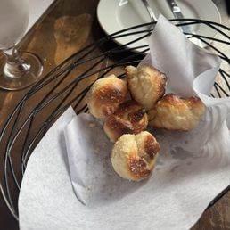 Garlic knots