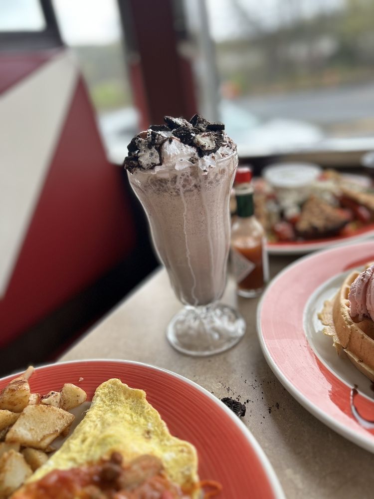 The Red Colony Diner