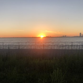 Collective Retreats - Beautiful sunsets! - Vacation Rentals Near Me Collective Retreats - Beautiful sunsets! - Vacation Rentals Near Me