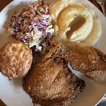 Firefly Restaurant - Fried Mary 's chicken with biscuit - New American Near Me - San Francisco, California Firefly Restaurant - Fried Mary 's chicken with biscuit - New American Near Me - San Francisco, California