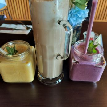 Tasty Experience Bistro - Chai latte, passion fruit juice, and a wild berry smoothie. - Breakfast & Brunch Near Me - Worcester, Massachusetts