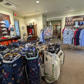 The Highlands Course at Lake Arrowhead - Inside the clubhouse. Pro shop, golf shop. - Country Clubs Near Me - Waleska, Georgia The Highlands Course at Lake Arrowhead - Inside the clubhouse. Pro shop, golf shop. - Country Clubs Near Me - Waleska, Georgia