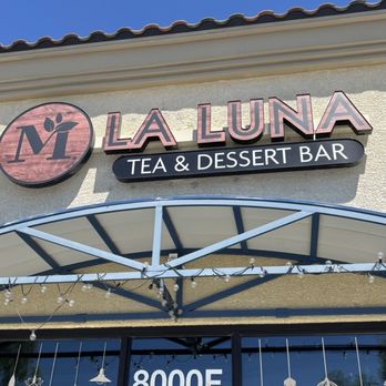La Luna Tea and Dessert Bar - Desserts Near Me - Las Vegas, Nevada