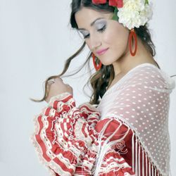Tienda de Flamenco Albaicin Flora - mantones flores abanicos y trajes de flamenca