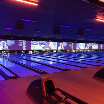 Bowlero Davie - Lots to watch as you bowl! - Bowling Near Me - Davie, Florida