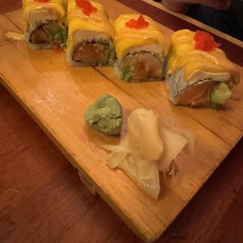 Quan Sushi Grill - Mango Hawaii Roll - Sushi Bars Near Me - New York, New York