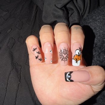 Venus Nail Lounge - Nails - Nail Salons Near Me - Lake Elsinore, California