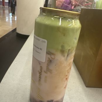 Te'amo Boba Bar - Love their strawberry matcha - Bubble Tea Near Me - Chicago, Illinois