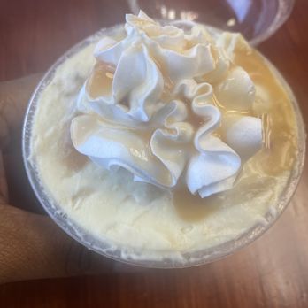 La Dolcekca Bakery Cafe - Caramel banana pudding - Bakeries Near Me - Charlotte, North Carolina