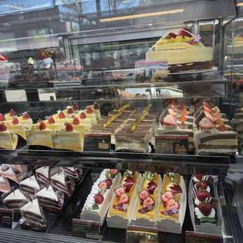 85°C Bakery Cafe-Concord - Bakeries Near Me - Concord, California