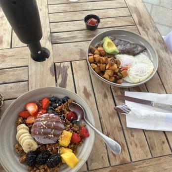 Ranch 45 Local Provisions - Açai Bowl and Dutch Steak & Eggs - Breakfast & Brunch Near Me - Solana Beach, California