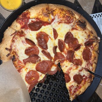Pizza Forum - Pizza Near Me - Auburn, Indiana