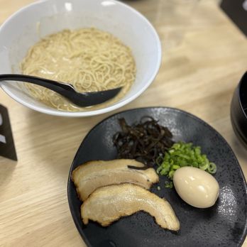 808 Ramen - Diamond head ramen with toppings on the side - Ramen Near Me - Rocklin, California