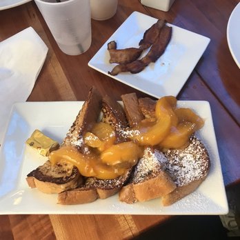Casablanca Inn On The Bay - Peach French Toast - Hotels Near Me - St. Augustine, Florida Casablanca Inn On The Bay - Peach French Toast - Hotels Near Me - St. Augustine, Florida