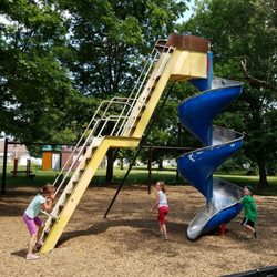 Jefferson Oaks Park - Large slide