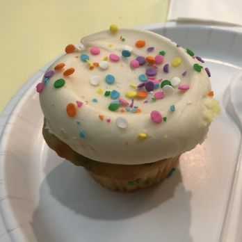 Sweet Mandy B's - Pastel confetti - Bakeries Near Me - Chicago, Illinois