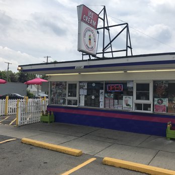 Smoothies On 7 Dairy Bar - very good Quality - Ice Cream & Frozen Yogurt Near Me - Redford, Michigan Smoothies On 7 Dairy Bar - very good Quality - Ice Cream & Frozen Yogurt Near Me - Redford, Michigan