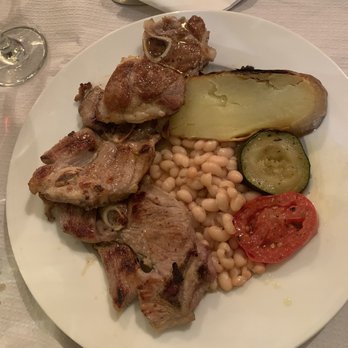 La Cassola - Leg Of Lamb - Spanish Near Me - Barcelona, B La Cassola - Leg Of Lamb - Spanish Near Me - Barcelona, B