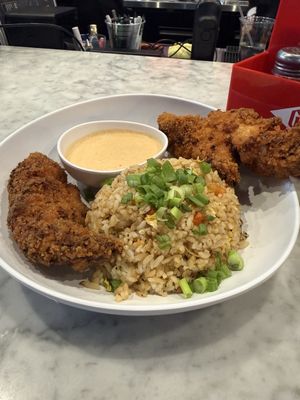 2700 Lyndale Ave S by null