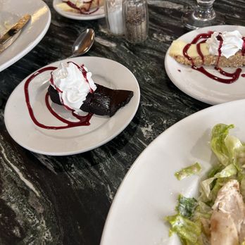 Gary’s Fine Dining - Cheese cakes and a mouse like chocolate pudding - Seafood Near Me - St. Louis, Missouri