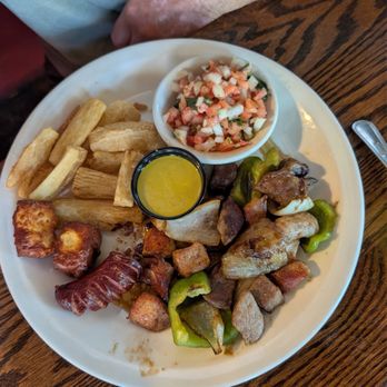 La Taguara Bar & Grill - Venezuelan Near Me - Madison, Wisconsin
