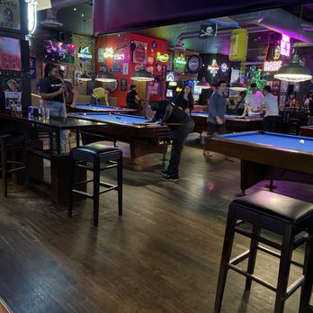 BREAK BAR - Updated November 2025 - 436 Photos & 599 Reviews - 32-04