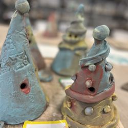Jump Into Art Studios - Holiday trees