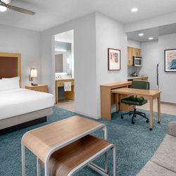 Homewood Suites by Hilton Anaheim Resort - Convention Center - Guest room