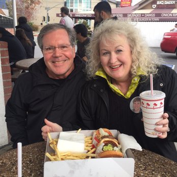 In-N-Out Burger - Burgers Near Me - Pasadena, California In-N-Out Burger - Burgers Near Me - Pasadena, California
