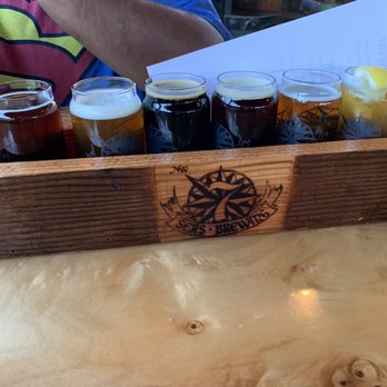 7 Seas Brewing - Our flight - Breweries Near Me - Tacoma, Washington